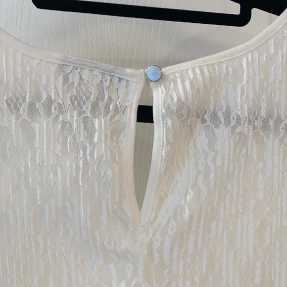 Catherines Gorgeous Lace Top PLUS Size - Picture 4 of 5